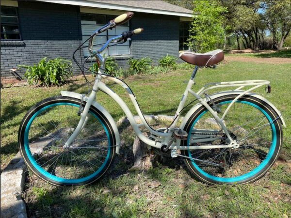 Schwinn Fairhaven Step-Thru Cruiser