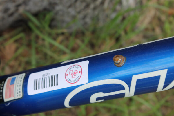 Giant Boulder SE Mountain Bike - 0035
