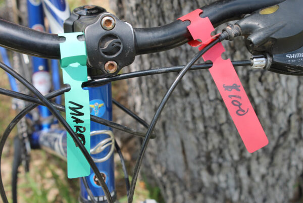Giant Boulder SE Mountain Bike - 0035